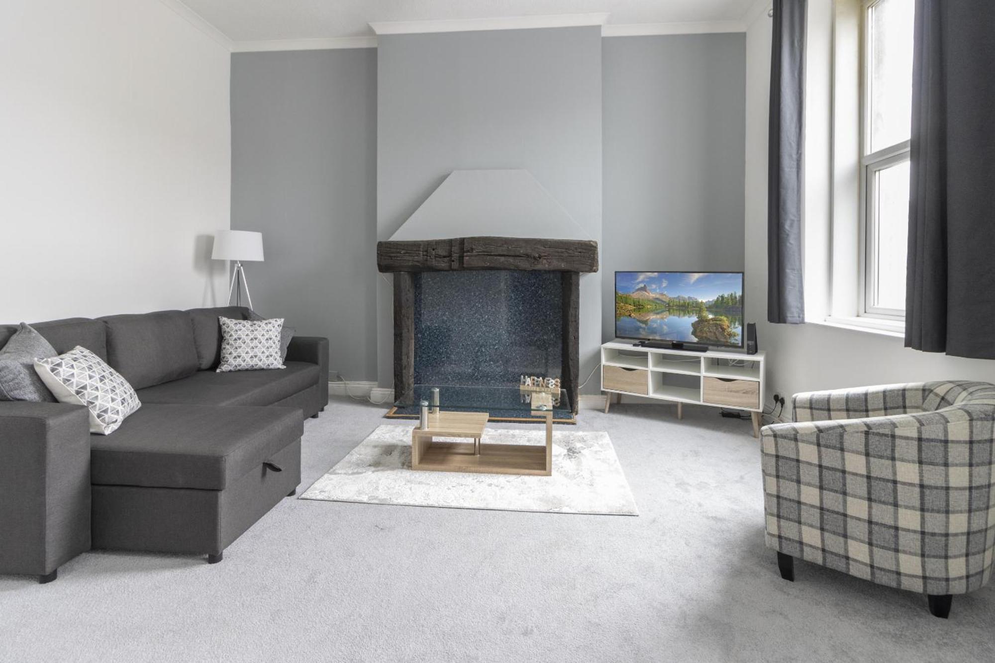 Alexandra - Large 3 Bed Perfect For Contractors, Free Parking, Fast Wifi And Great Value! Appartement Plymouth Buitenkant foto